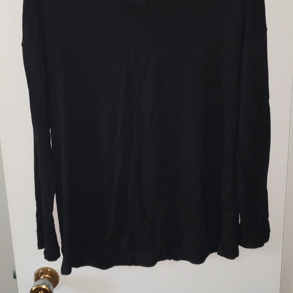 Black Top - Picture 2 of 4